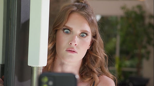 Play MP4 - Bratty Teenage Whore Ashley Lane Takes Detectives BBC to Avoid Punishment GP2001