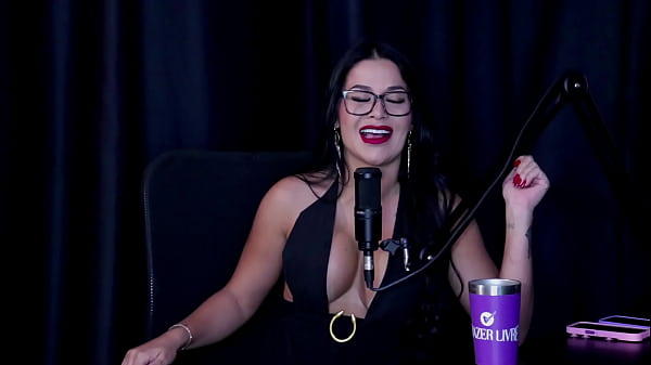 Adora Dar O Cu, Fica "alegre" Quando Bebe, Deu Dicas Para Um Sexo Anal, E J&aacute; Transou 15 Ao Mesmo Tempo No Gang Bang - Belinha Baracho (watch On: Sheer/red) thumbnail