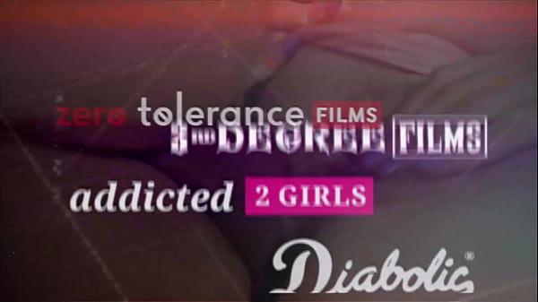 Jennifer white & melody marks grind pussies in wild tribbing