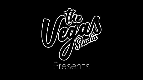 Nonton Watch My 18yo Ass Bounce On This Pretty Dildo thumbnail