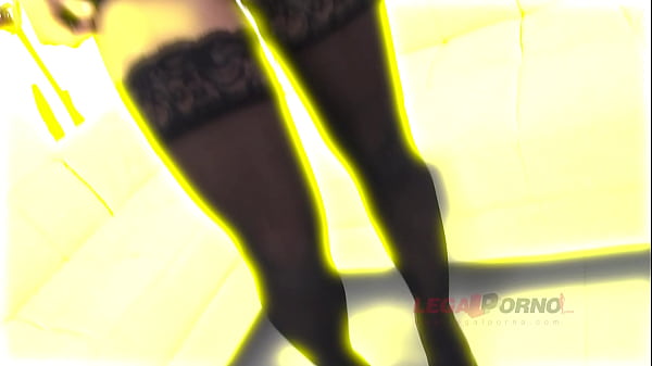 Nonton Scarlet 3 On 1 Video Sz294 thumbnail