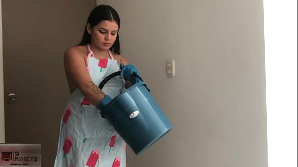 Cumplo La Fantas&iacute;a De Follarle El Co&ntilde;o H&uacute;medo A Mi Cachonda Y Hermosa Madrastra thumbnail