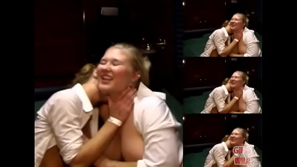 Play MP4 - Enjoying the college life&period;