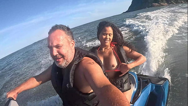 Play MP4 - Loucuras no Jet Ski no mar do Guaruj&aacute; - SP