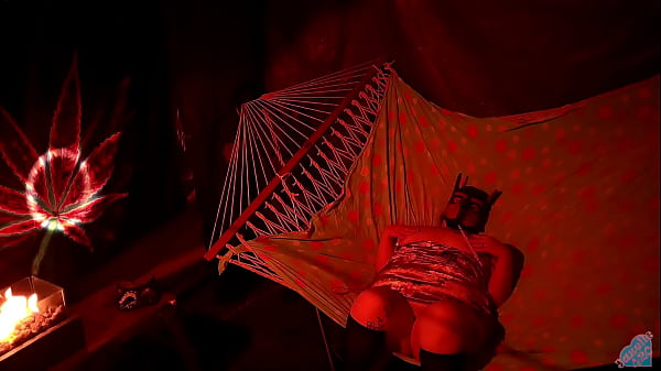 Play MP4 - Getting frisky in a tent fingering her wet hole in a hammock