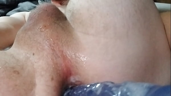 Play MP4 - Sissy close up