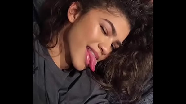 Jerk off zendaya