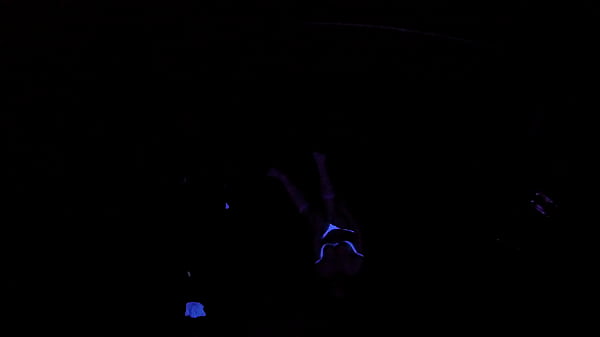 Nonton Teen Gets Dirty Under Black Light thumbnail