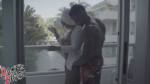 Play MP4 - Phat Booty Latina Shanice Luv Gets A Balcony BBC Dick Down And Squirts In Front Of Everyone At Xbiz Miami