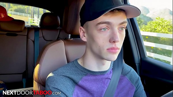 Play MP4 - Masseur Gives Stepbrother The Family Special - NextDoorTaboo