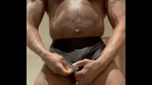 Play MP4 - Sexy black Muscle Dad Vibrating Sex Toy Wank