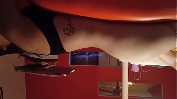 Play MP4 - Dentista me hace limpieza de culo&period;