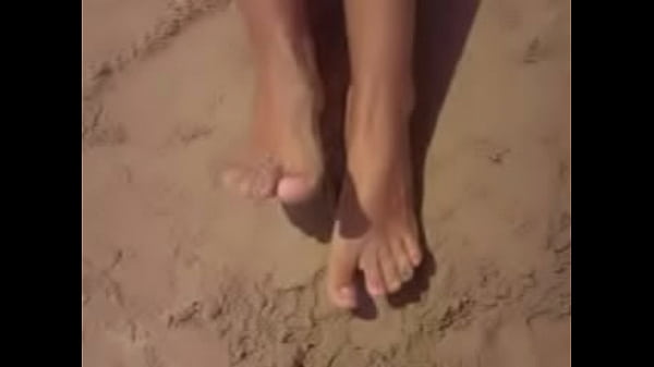 Play MP4 - fetichimo de pies en la arena