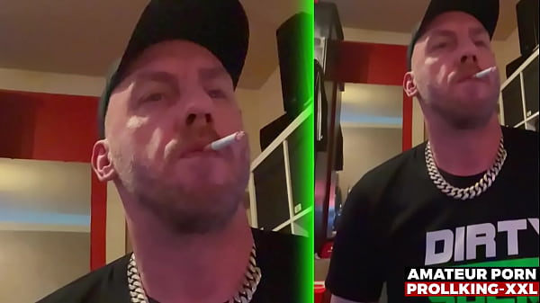 JERK OFF IN MY NIKE SNEAKERS AND WHITE SOCKS 