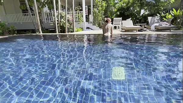Stepsiblings get wild in the pool while alone 