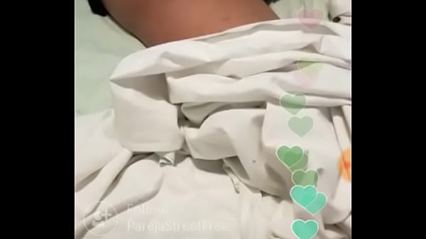 Girl on periscope shows off her fat ass