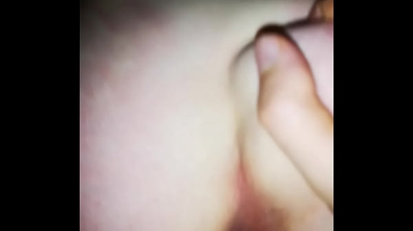 Play MP4 - Netflix and chill with my new Tinder date