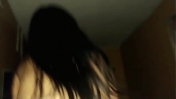 Play MP4 - Montando una rica pinga