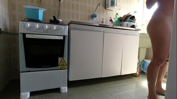 Um pouco da nossa intimidade,cozinhando pelada - Esposa Heyya