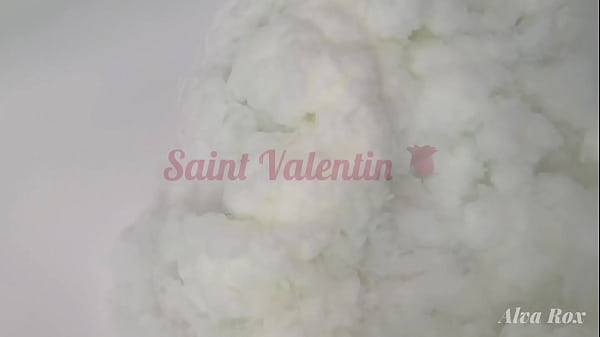 Nonton Vid&eacute;o Saint Valentin Dans Mon Bain Solo Vaginal, Fiste Anal Et Squirt Dispo Des... thumbnail