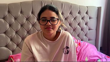 Hermanastra me ayuda despué_s de mi ruptura amorosa