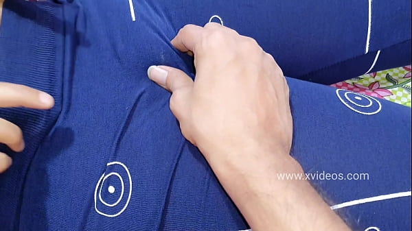 Cute desi girl first fuck with lover very shy indian girl cooperating to boy frnd for nude selfie