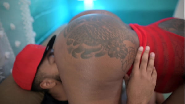 Girlfriend Catches Man Jacking Off thumbnail