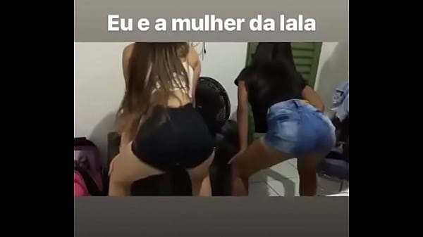 Sara de goiania gostosa dan&ccedilando com amiga