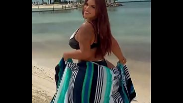 Nonton Signature Style Collection For Gracie Bon thumbnail