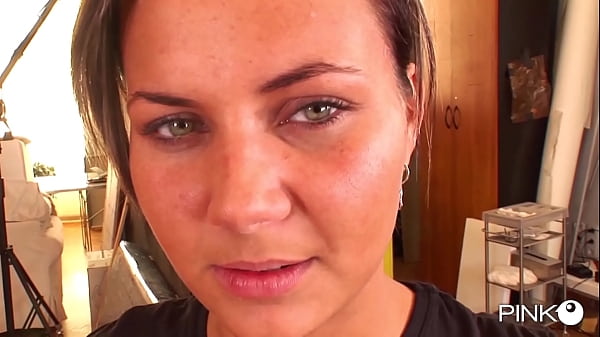 Nataly sa bene come farvi divertire 