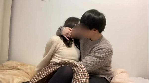 Nonton 生理中の過ごし方 休日デート終わりにベッドでまったりしてたら甘々ディープキスからイチャイチャが始まった.. /japanese Amateur Hentai thumbnail