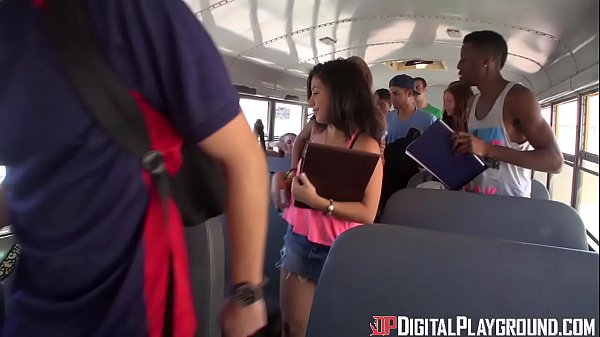 Play MP4 - DigitalPlayGround - STEERING THE BUS DRIVER
