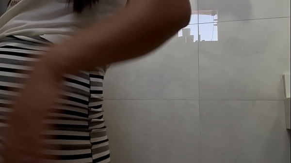 Nonton Hottie Took A Lot Of Cock In Her Ass In The Bathroom Completo thumbnail