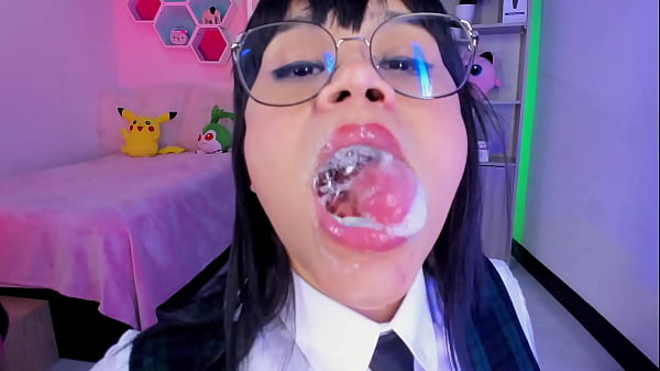 Play MP4 - Lila Jordan plays with frothy saliva