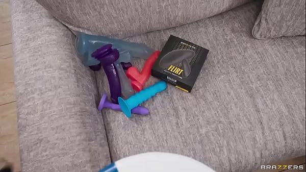 Play MP4 - A Very Brazzers XXXmas Part 1 Jennifer White&comma; Cubbi Thompson &sol; Brazzers&sol; Enter XVPROMO on official site for discount