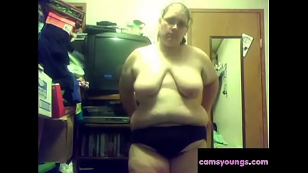 Bbw strips on softcore porn video 2e 