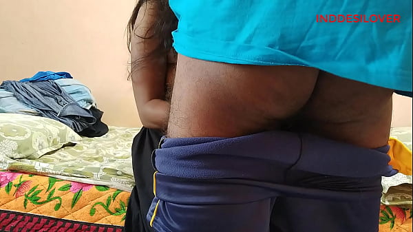 Young girl_enjoys home fuck and gets huge cumshots on_her pussy