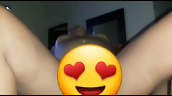 Tania nava se coge a un morro en el hotel y disfrutan del sexo bi 