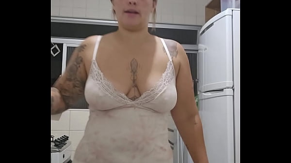 Play MP4 - Me comeria com essa camisola&quest;