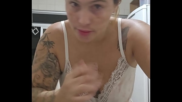 Me comeria com essa camisola