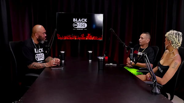 Come&ccedil;ou atrav&eacute;s de um convite, fez as grava&ccedil;&otilde;es de sexo, a mulher gozou antes da hora e quando espirrou no produtor... - Natt Paradise & Rapos&atilde;o (WATCH ON: SHEER/RED) 