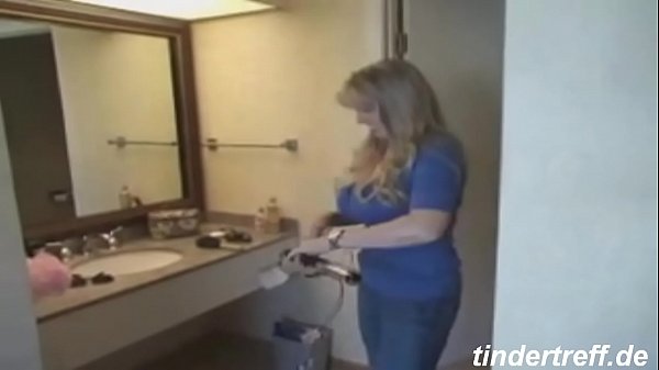 Mutter mit dicken Titten will blasen Finde mich auf_Tindertreff