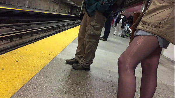 Sexy nylon covered legs seen in public 