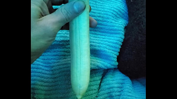 Play MP4 - Banana dry insertion