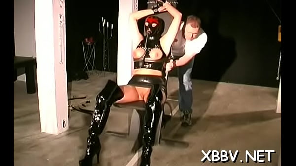 Tempting girlfriend tits and_ass in nude scenes