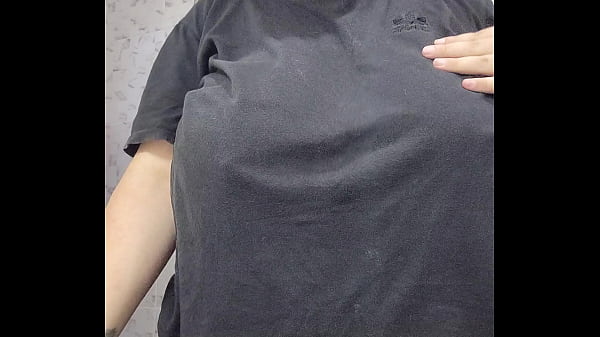 Nonton Mirame Sacudiendo Mis Enormes Tetas thumbnail