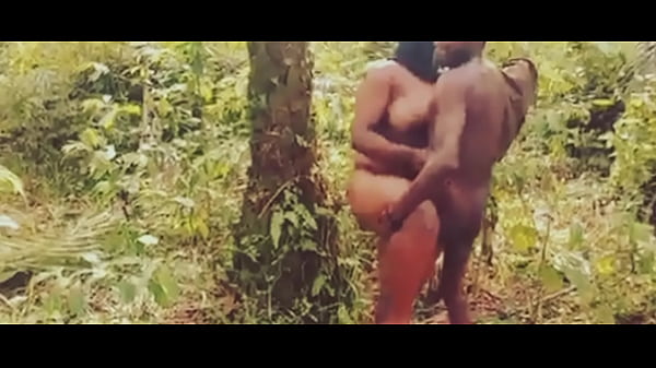 good village camera Man_who bangs vacation girl_in the_bush during the_merry Christmas