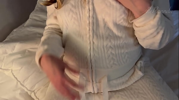 Play MP4 - Increible Embarazada hace una mamada pov en su habitacion