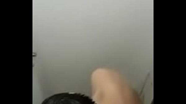 Play MP4 - r&igrave;nh m&ograve; trai tắm