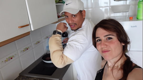 Play MP4 - The reporter had a good ending with the coach